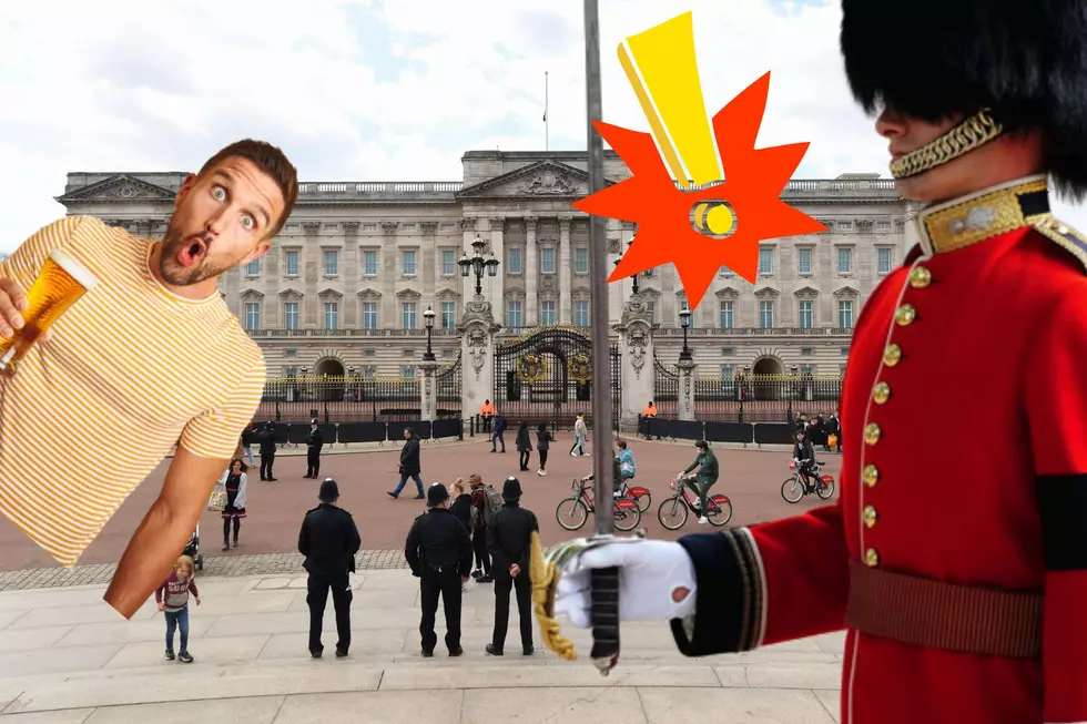 Watch Out: Have You Ever Seen The Queen&#8217;s Guard trample Tourists?