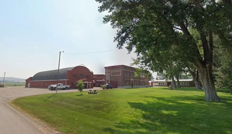 Law Enforcement Investigates Bomb Threat at Simms High School