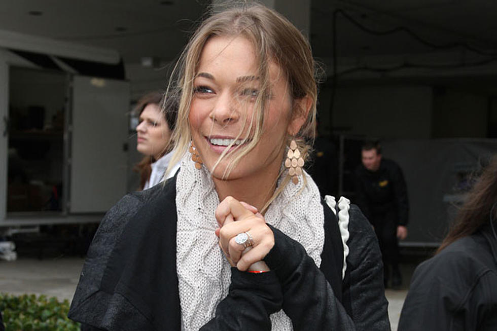 LeAnn Rimes Enters 30-Day Treatment Facility