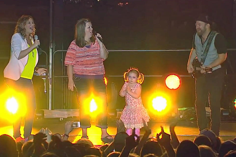 Sugarland Perform ‘Baby Girl’ With 4-Year-Old Cancer Survivor