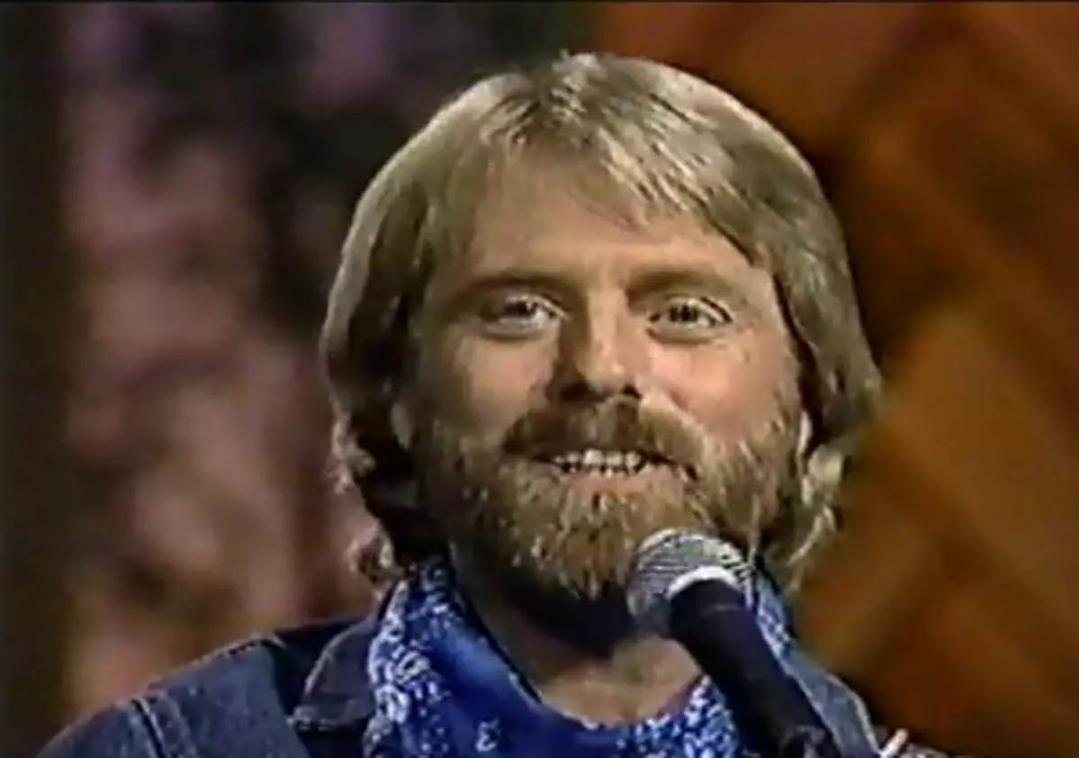 Michael Martin Murphey ‘What’s Forever For’ KLAW Classic [VIDEO]