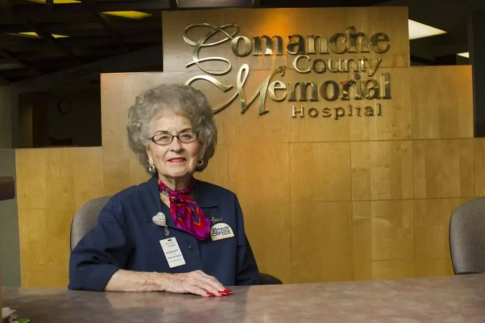 Local Volunteer Honored By The Hospital Volunteers of Oklahoma [PHOTO]