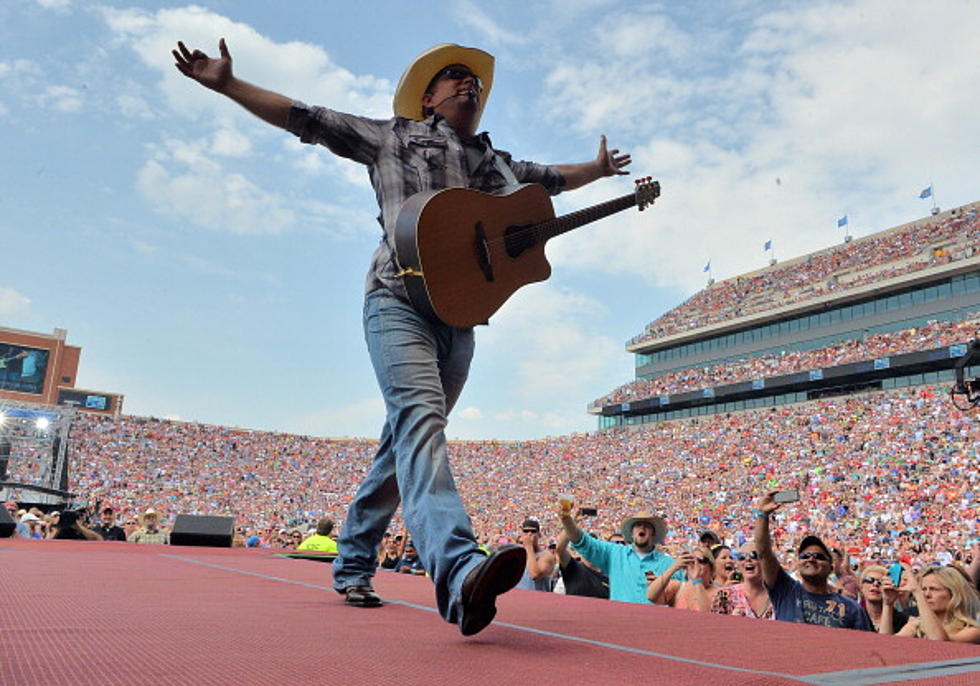 Garth Brooks Keeps Fans On The Edge Of Their Seats A While Longer