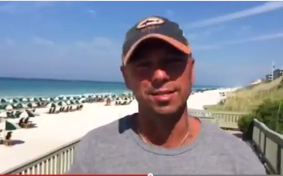 Kenny Chesney To Play Free Flora-Bama Show