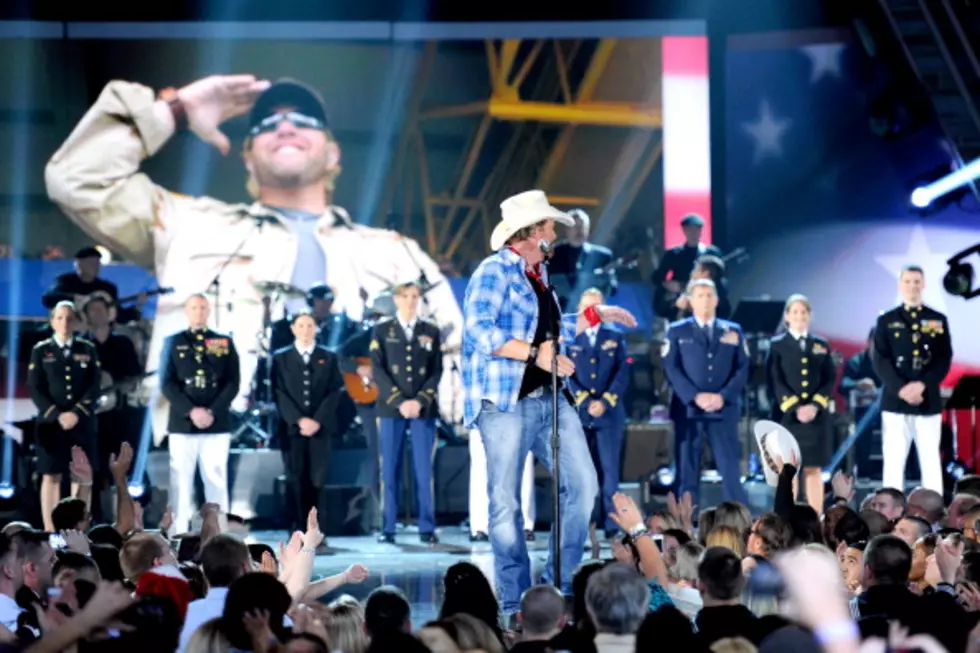 “Cuz Its The American Way” – Toby Keith Welcomes Homes Another Hero