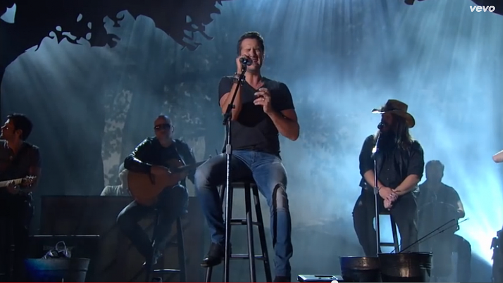 Luke Bryan Now With MSG – Today In Country Music History [VIDEO]