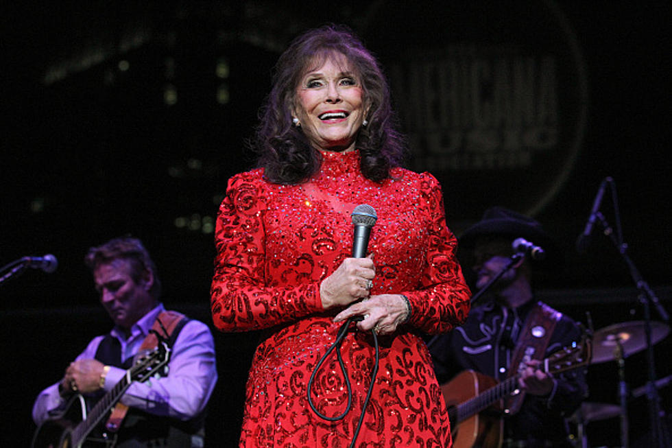 ‘Catch of the Day’ – Loretta Lynn ft Elvis Costello – “She’s Got Everything It Takes” [AUDIO]