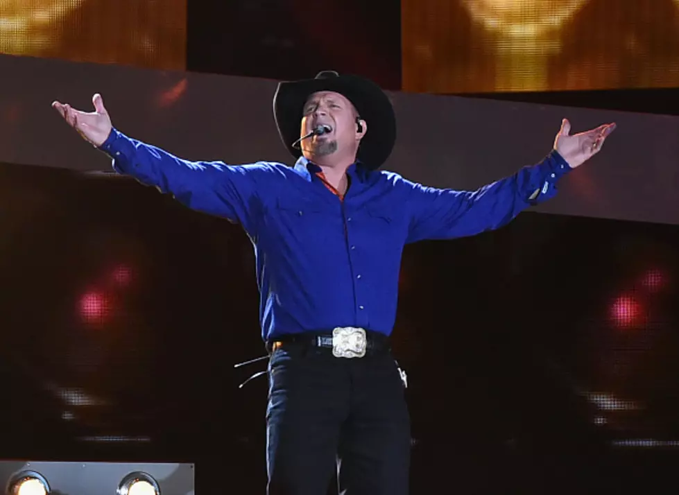 Garth Brooks Takes Some Time and Gives The Morning Crew A Call [VIDEO]
