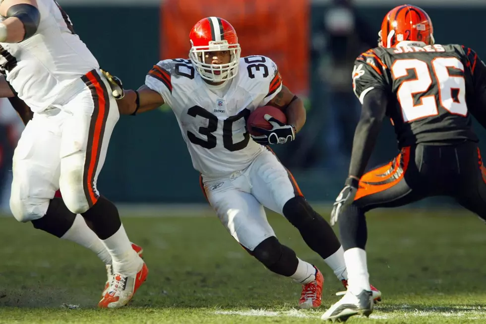 White runs for the Browns in 2003. Credit: Andy Lyons (Getty)