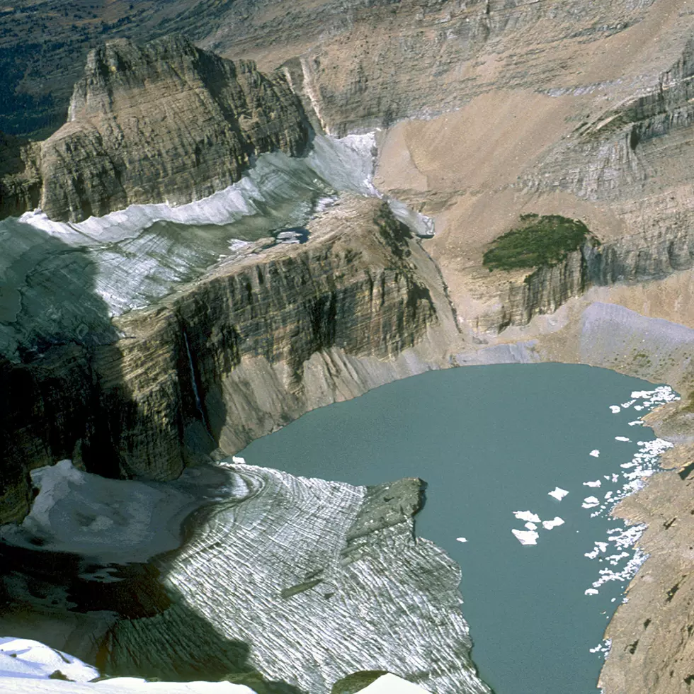 Grinnell Glacier in 1998 by Fagre (NPS)