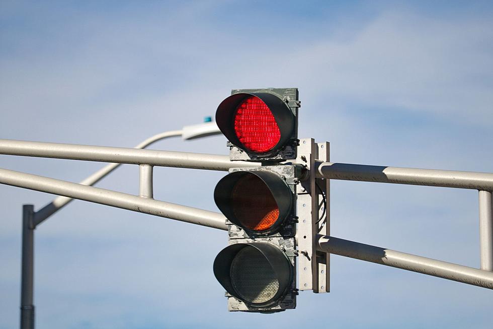 Drivers In Colorado Stop Doing This At A Red Light