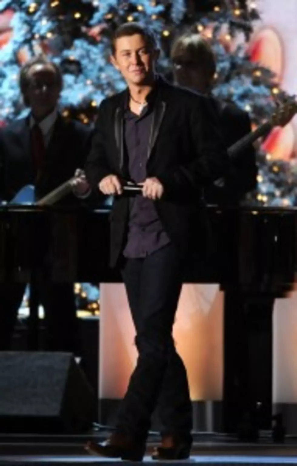 American Idol Champ Scotty McCreery Lip Sync Mishap [VIDEO]