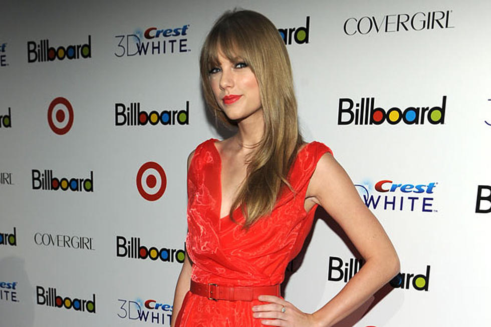 Taylor Swift Tops Billboard Year-End Charts