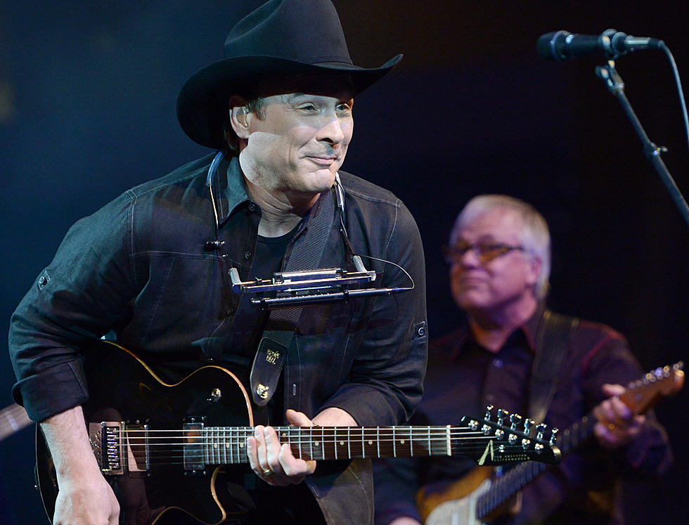 Throwback Thursday: Who Remembers Clint Black’s ‘Nothing But the Taillights’?