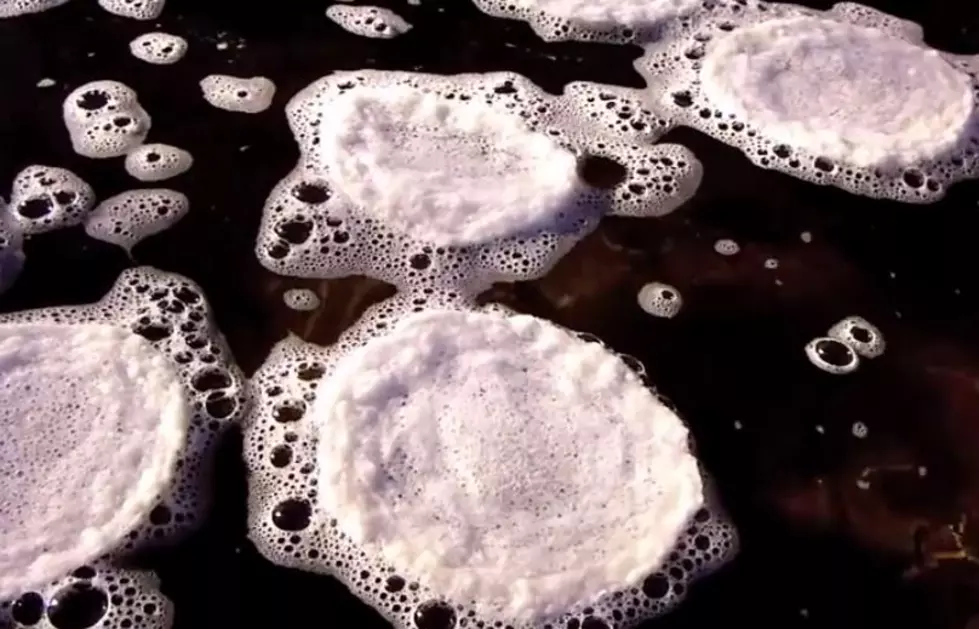 WEIRD! Cold Weather Creates “Ice Pancakes” [VIDEOS]