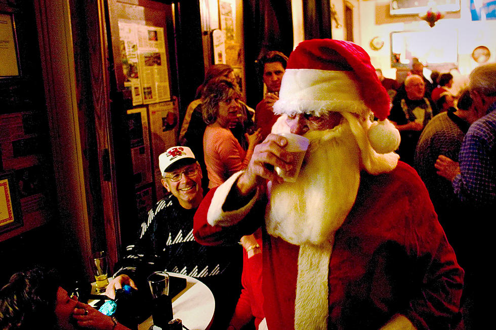 Santa is Coming to Local Dive Bar!