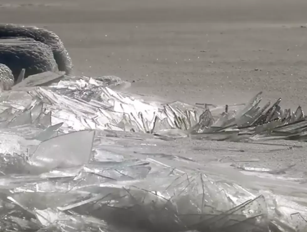 Waves of Ice Called “Ice Stacking.” Wait ’til You See it in Motion! [VIDEO]
