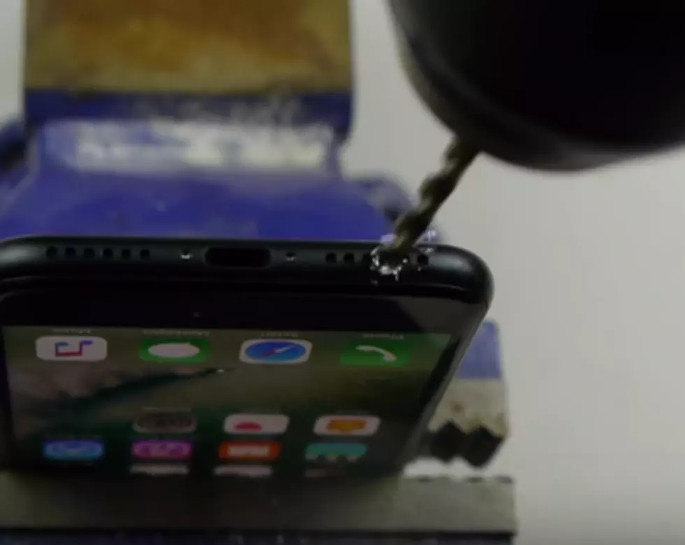 Drilling a Headphone Jack for iPhone 7 Takes 30 Seconds
