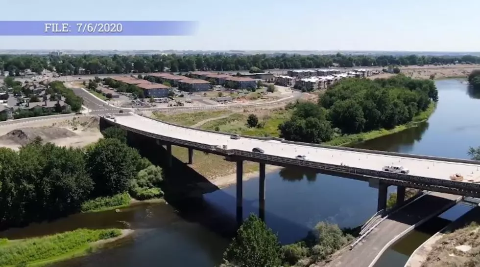 Cool Time-Lapse Video Shows Duportail Bridge Start to Finish