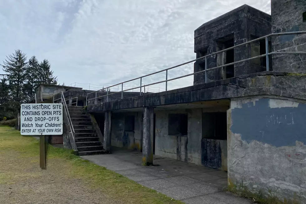 Eerie, Abandoned Military Fort is a Must-See in Oregon