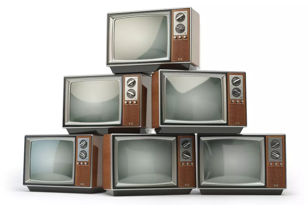 Ye Olde TeeVee Sette. // Canva