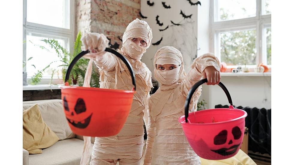 Grown-up Trick-or-Treating? Yep, It's A Thing (You Should Try It)