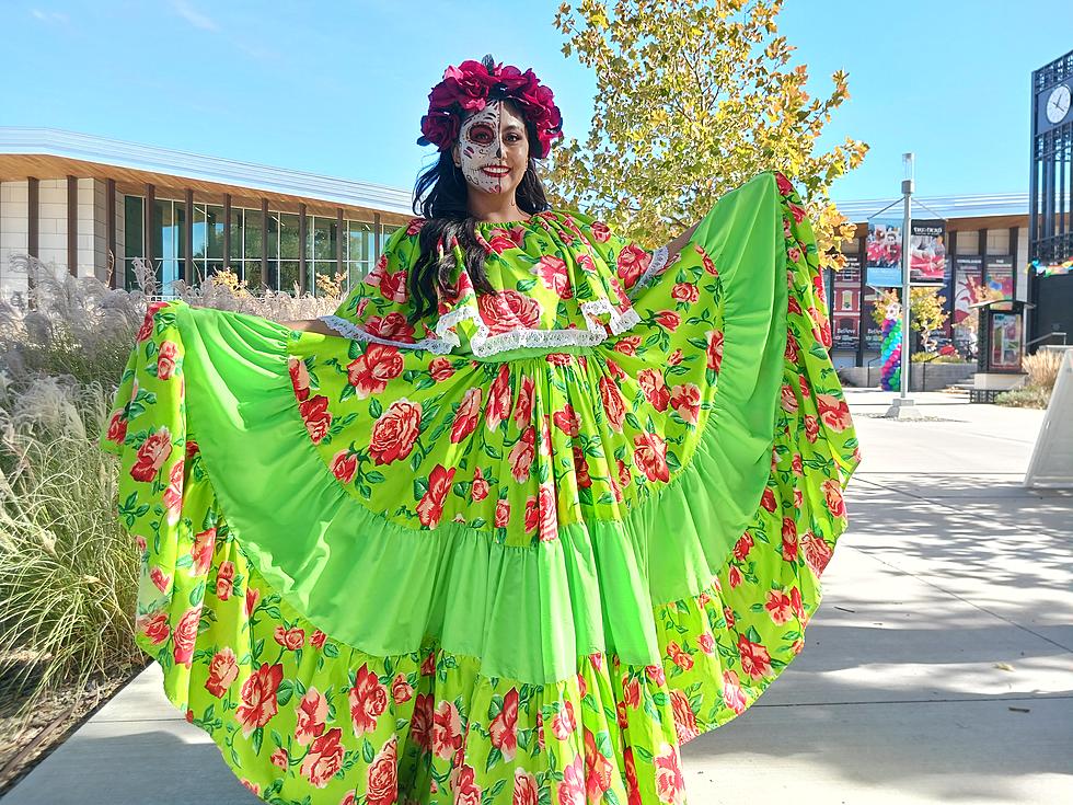 A Look Into The Vibrant Day Of The Dead Celebration