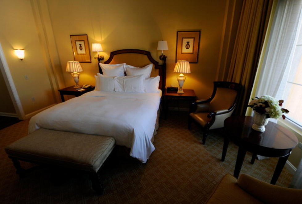 Hotels Hurting As Americans Stay Home for Holidays