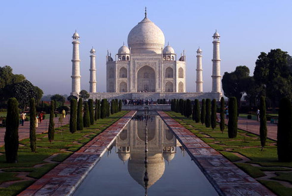 Valentine&#8217;s Fun Facts: Taj Mahal Is One Big I Love You Card