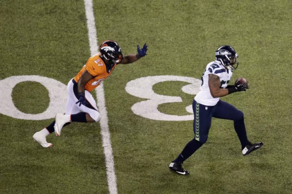 Seahawks Dominate Broncos to Win Super Bowl 48