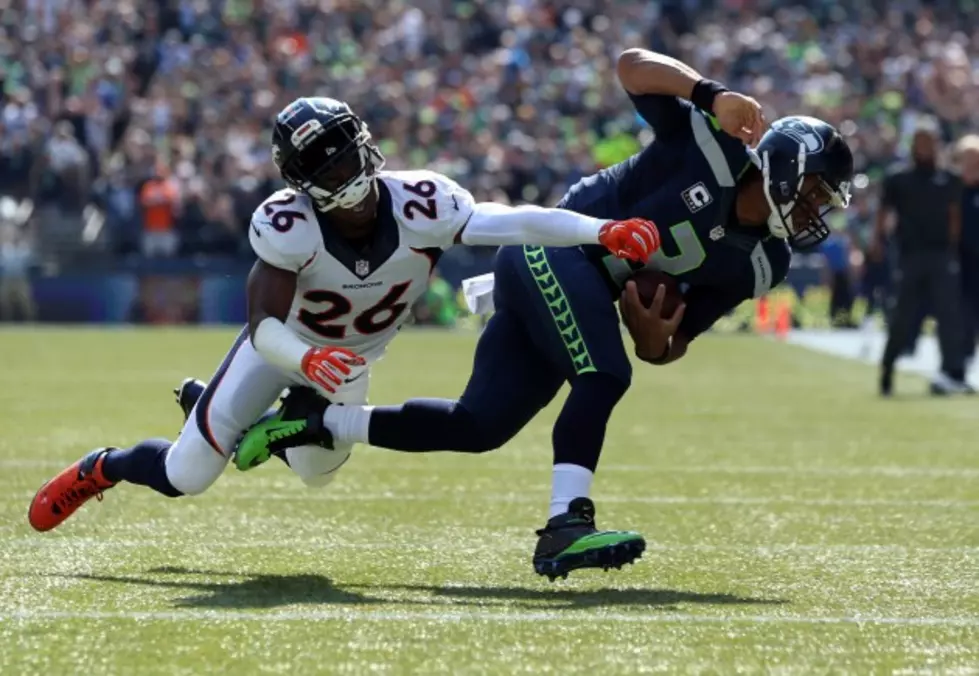Catching Passes Nothing New for Seahawks&#8217; Quarterback [VIDEO]