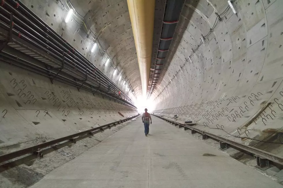 Seattle Tunnel Machine Begins Work Again