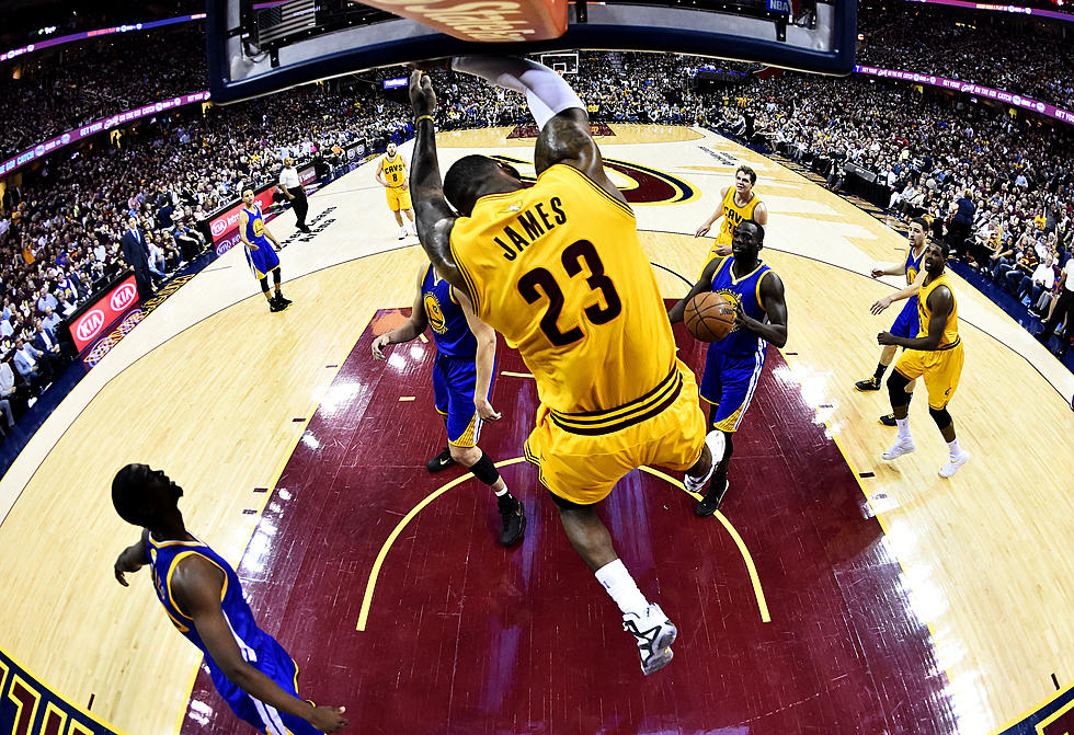 LeBron scores 40 as Cavs Hold on for Win in Game 3