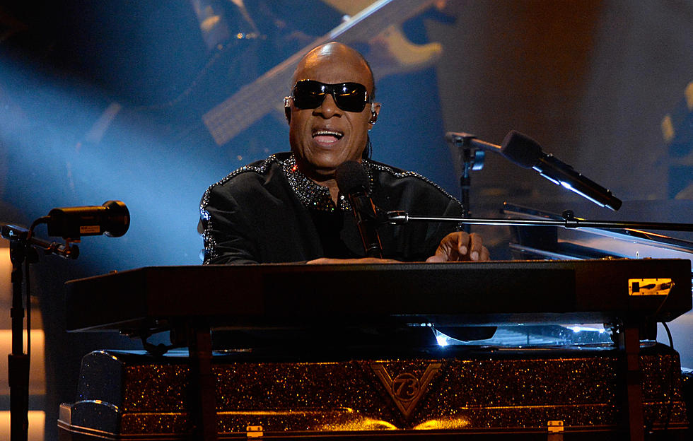 Stevie Wonder Performs Small, Free Pop-up Concert in DC