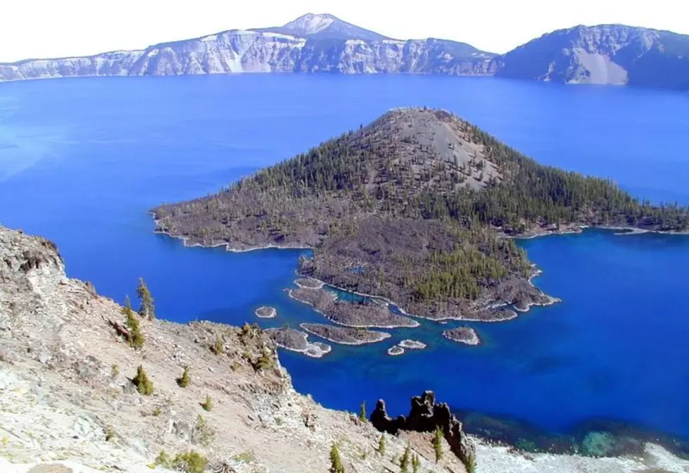2 hikers Rescued From Shoreline of Crater Lake