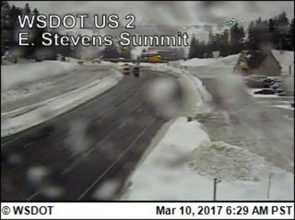 US 2 Over Stevens Pass Closed; Avalanche Warning Issued