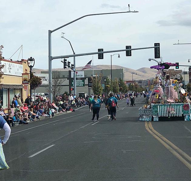 Yakima Sunfair Parade Attracts Hundreds to Downtown Yakima