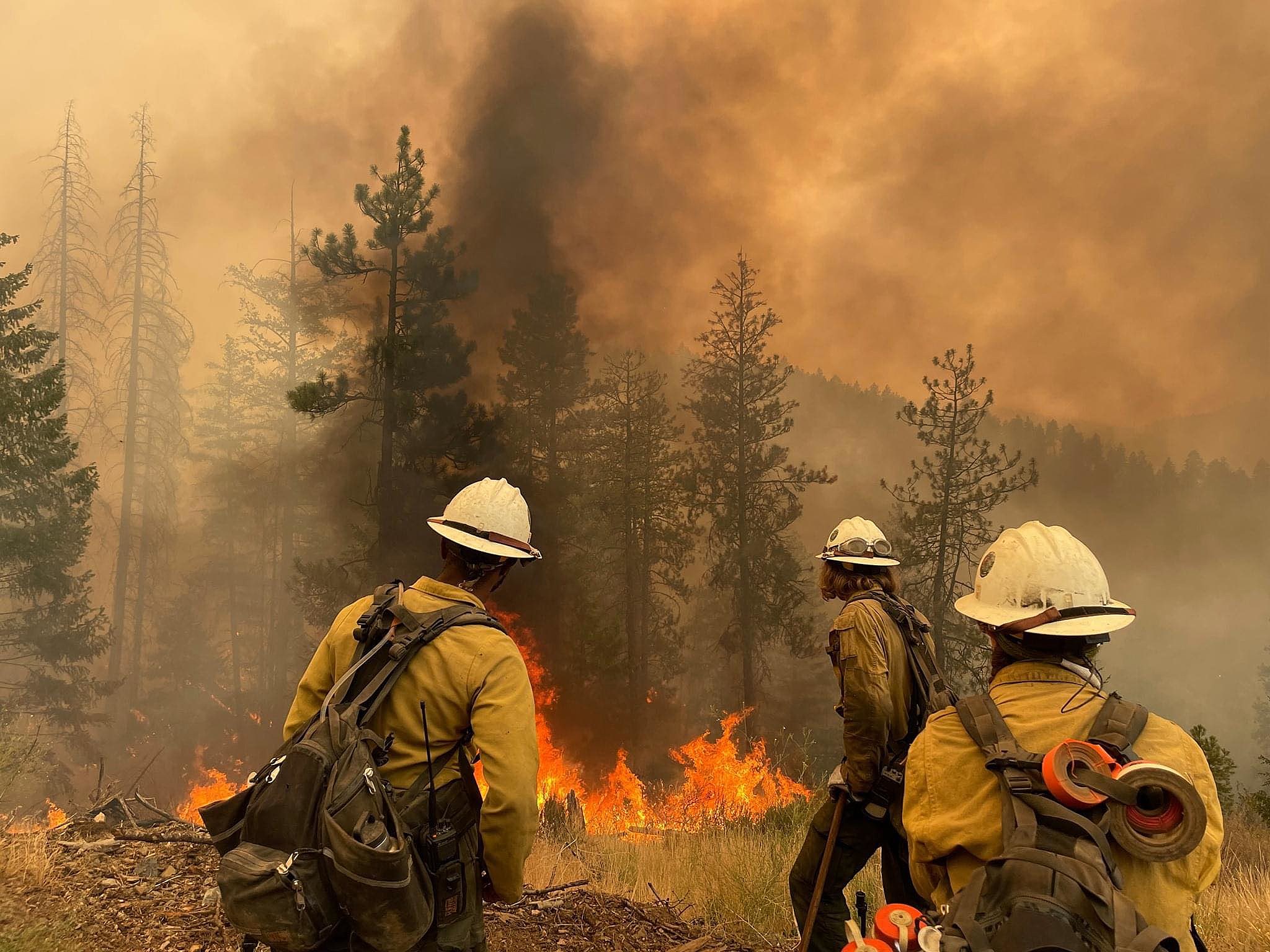 Utah wildfire still burning near Bryce Canyon National Park now 50%  contained