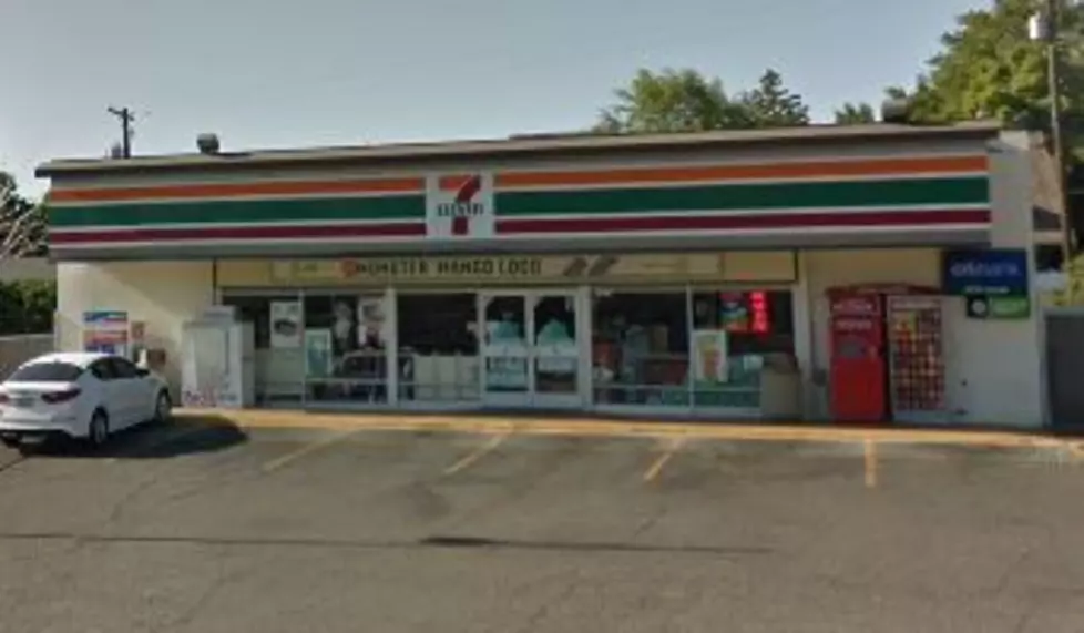 Peek Inside the Abandoned 7-Eleven on Summitview Ave For Sale