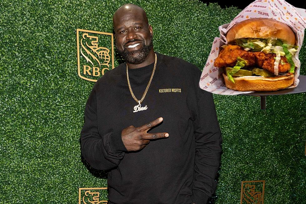 The Plot Chickens: New WA Location for Shaq’s Big Chicken