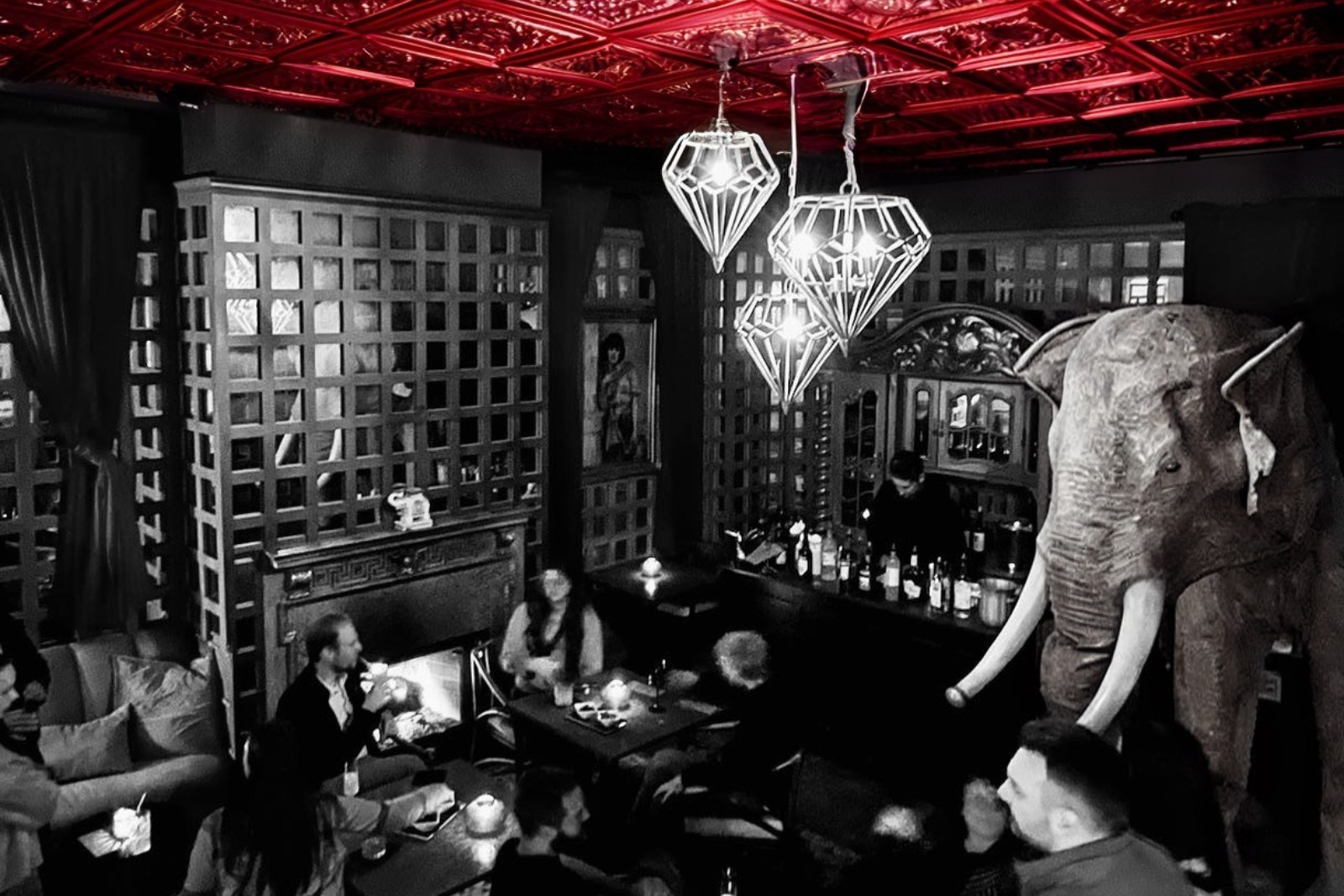 9 Weird Seattle Valentine Day Spots That Couples Actually Love