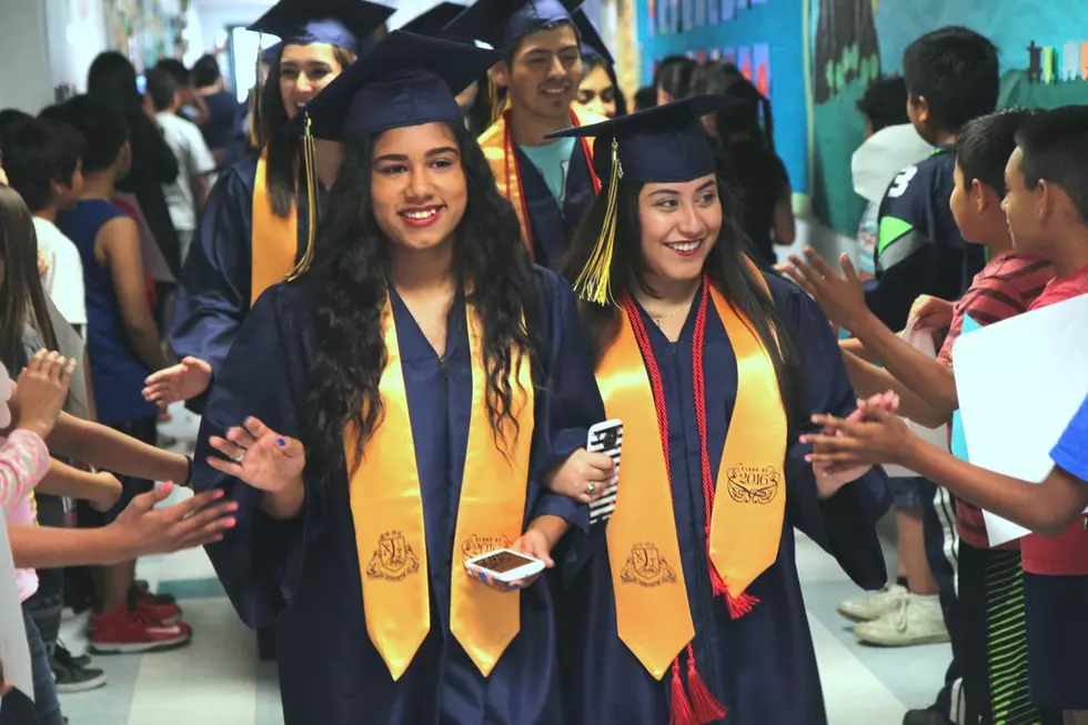 Oregon high school graduation rate improves