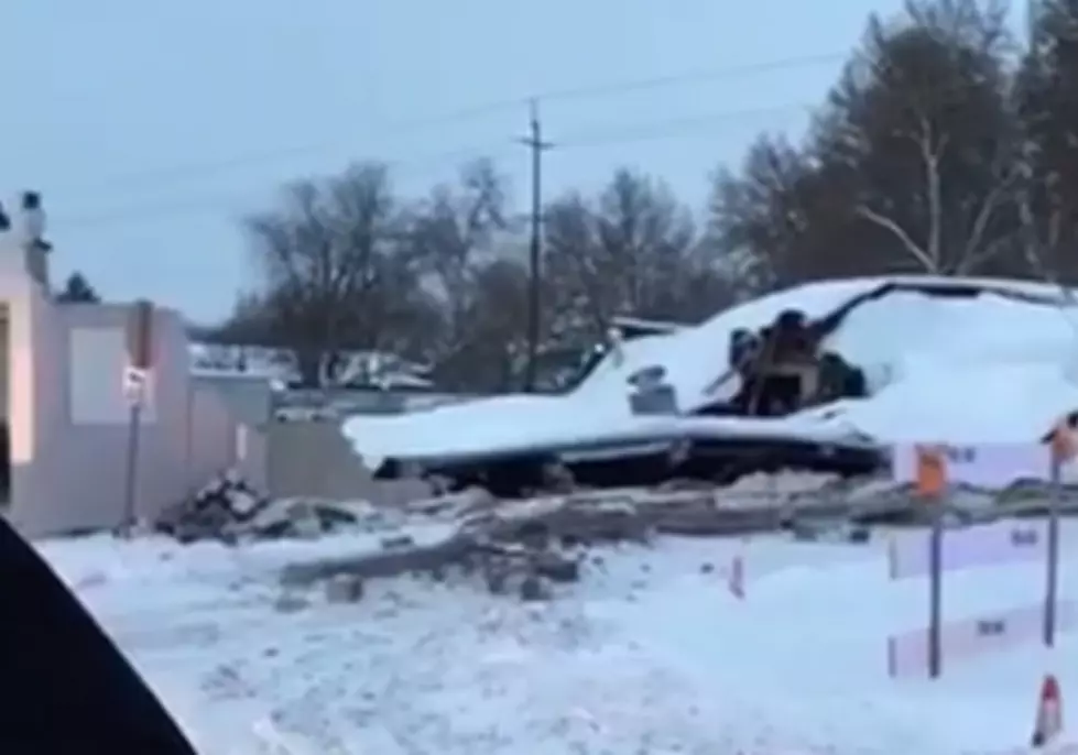 Vacant building collapses in Kennewick