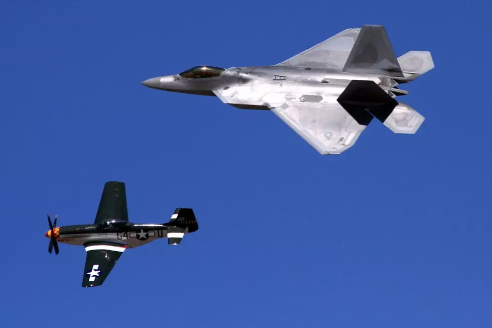 F-22 will swoop over Columbia River for Water Follies air show