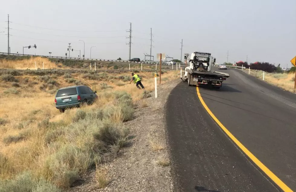 WSP: Kennewick driver says he&#8217;s late to work, drives wrong way, crashes twice