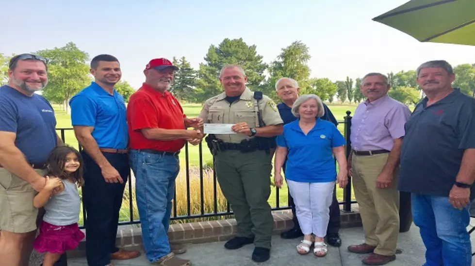 Community groups give large donation to Grant County K-9 program