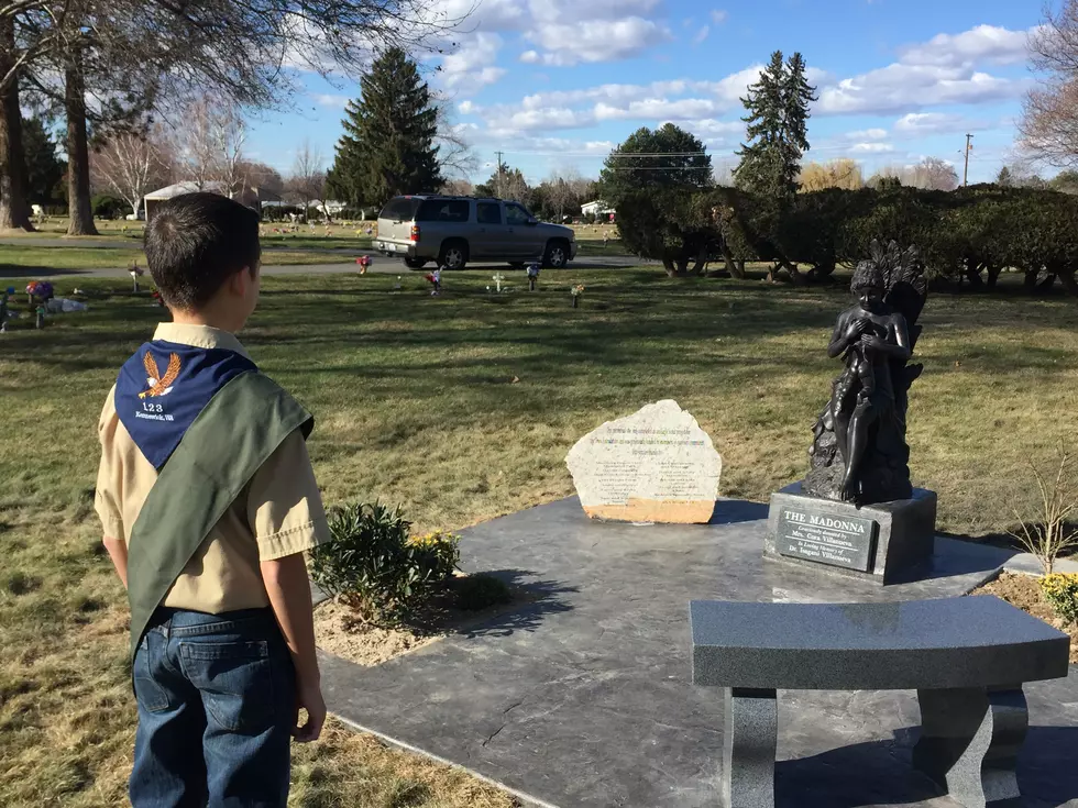 Boy Scout helps create memorial for mothers who have lost a baby