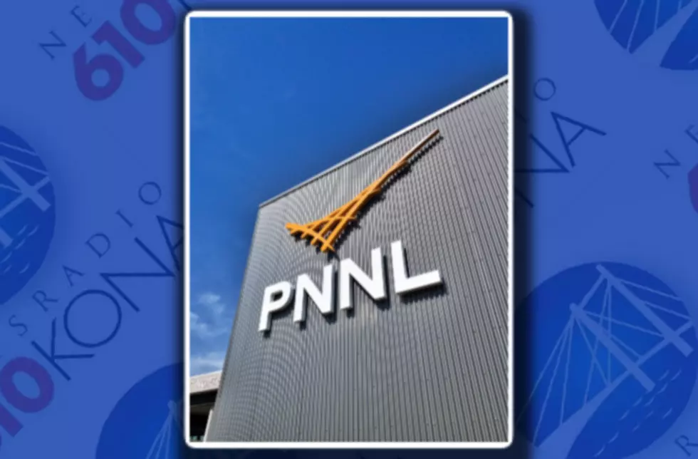 Rep. Dan Newhouse tours PNNL Tuesday afternoon