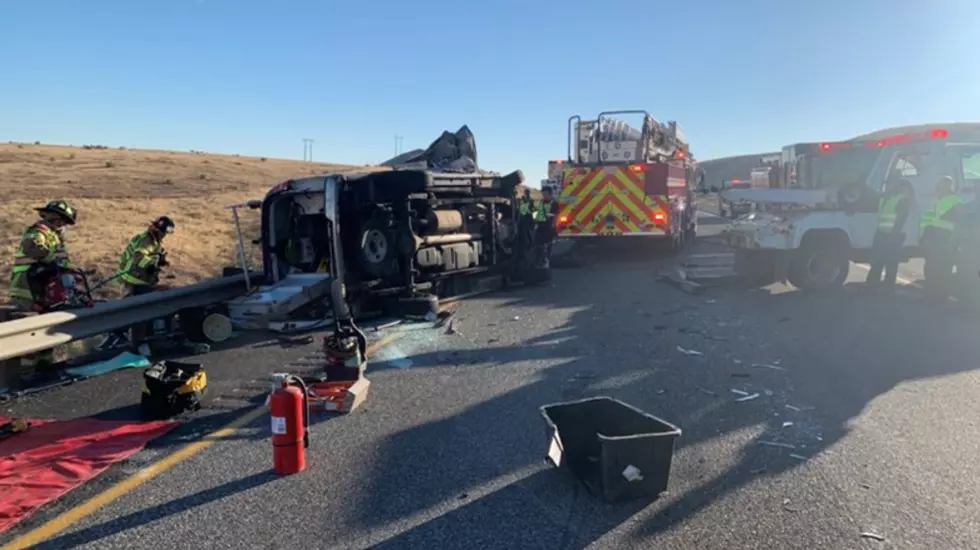Van vs Semi Accident Shuts Down I-82