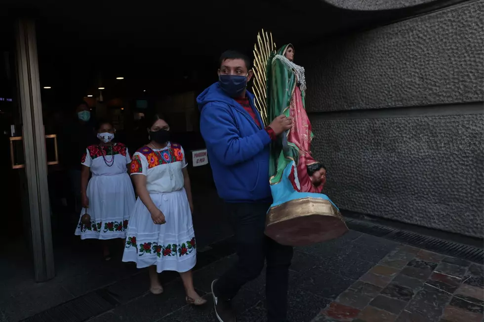 Celebrando a la Virgen de Guadalupe